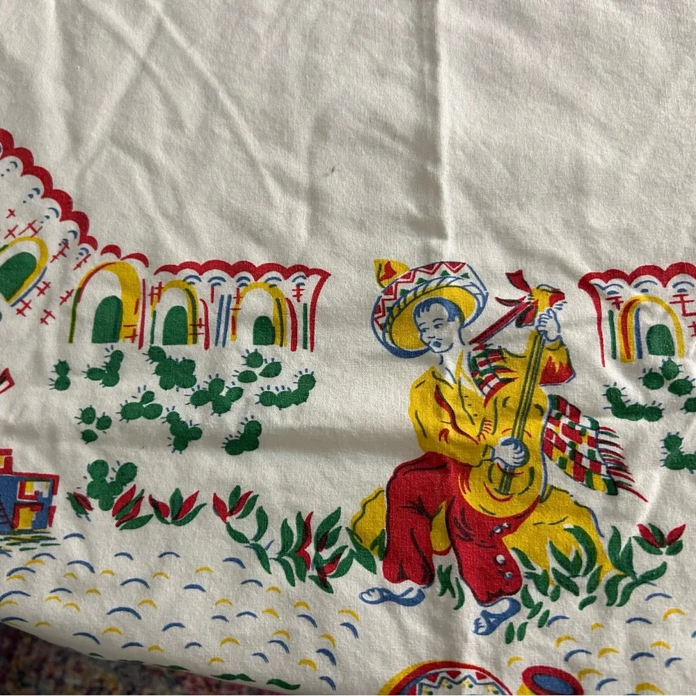 Vintage Style 100% Cotton Tablecloth 50x46 Mexico Scenes